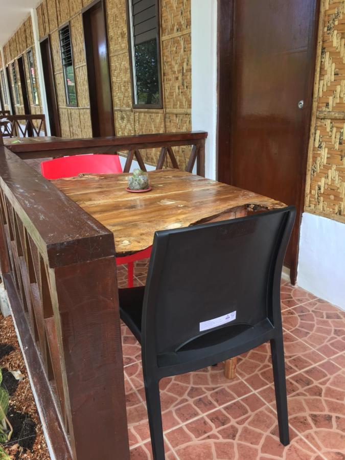 Panglao Rainbow Inn Тагбиларан Экстерьер фото